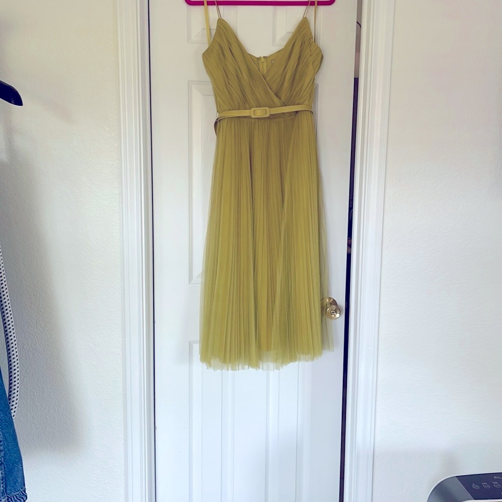 Elegant Green Pleated Dress
